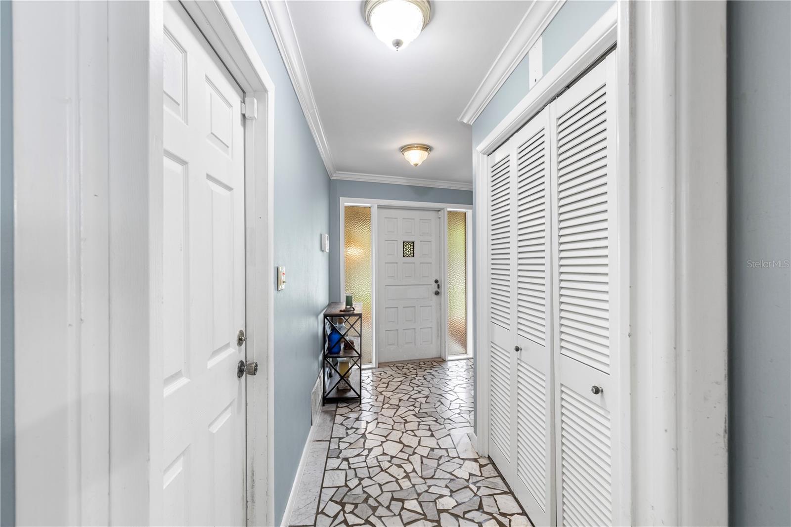 Image 23 of 72 For 2215 Buena Vista Drive