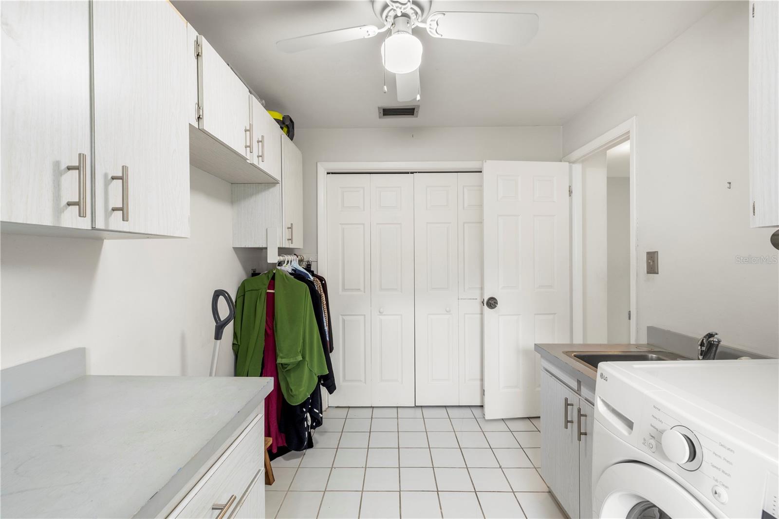 Image 40 of 72 For 2215 Buena Vista Drive