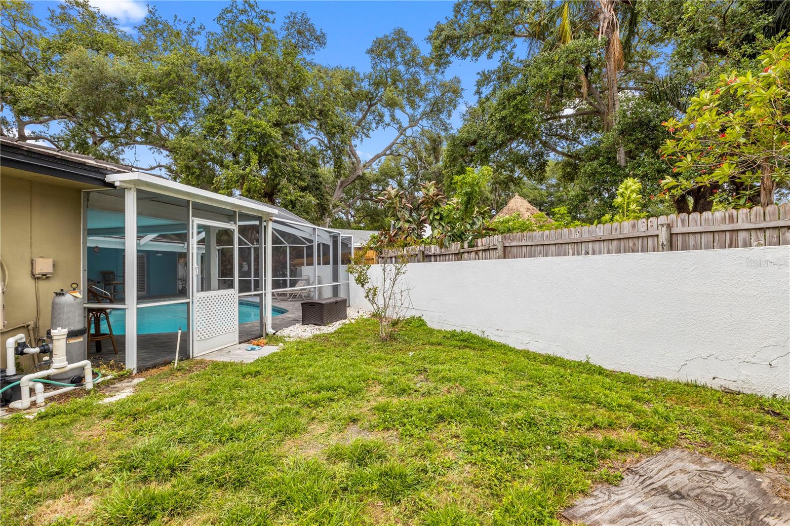 Image 48 of 72 For 2215 Buena Vista Drive