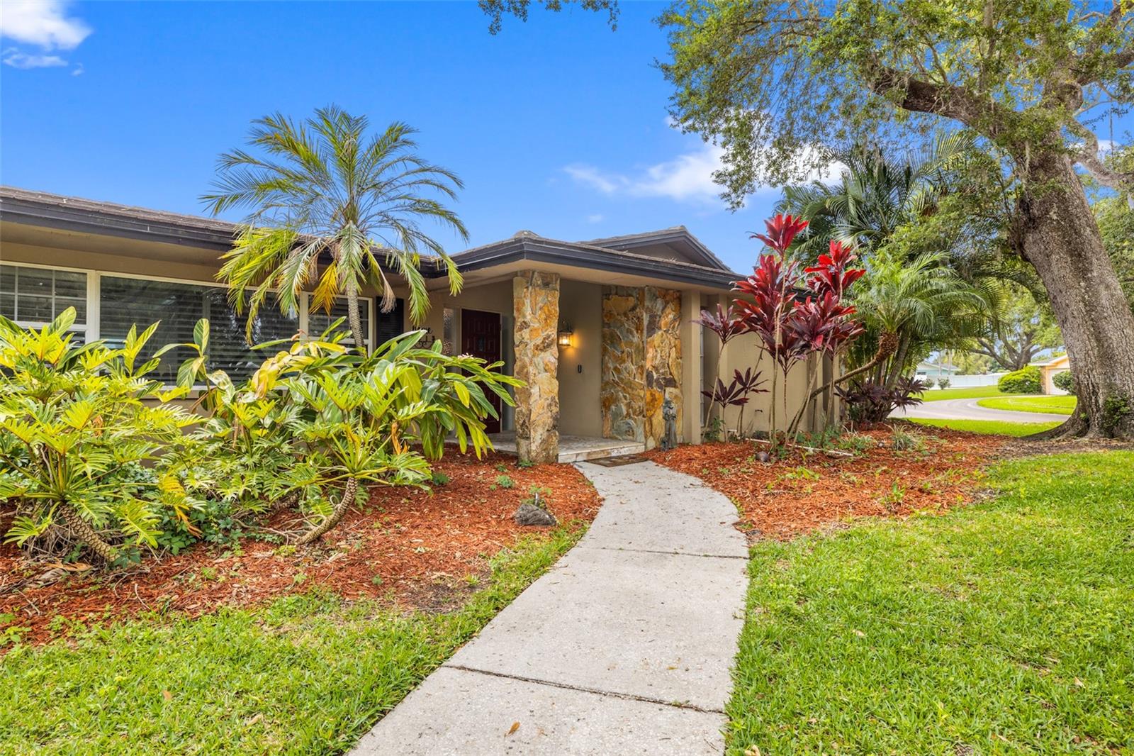 Image 52 of 72 For 2215 Buena Vista Drive