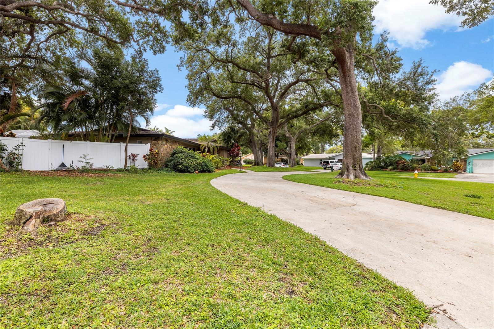 Image 55 of 72 For 2215 Buena Vista Drive