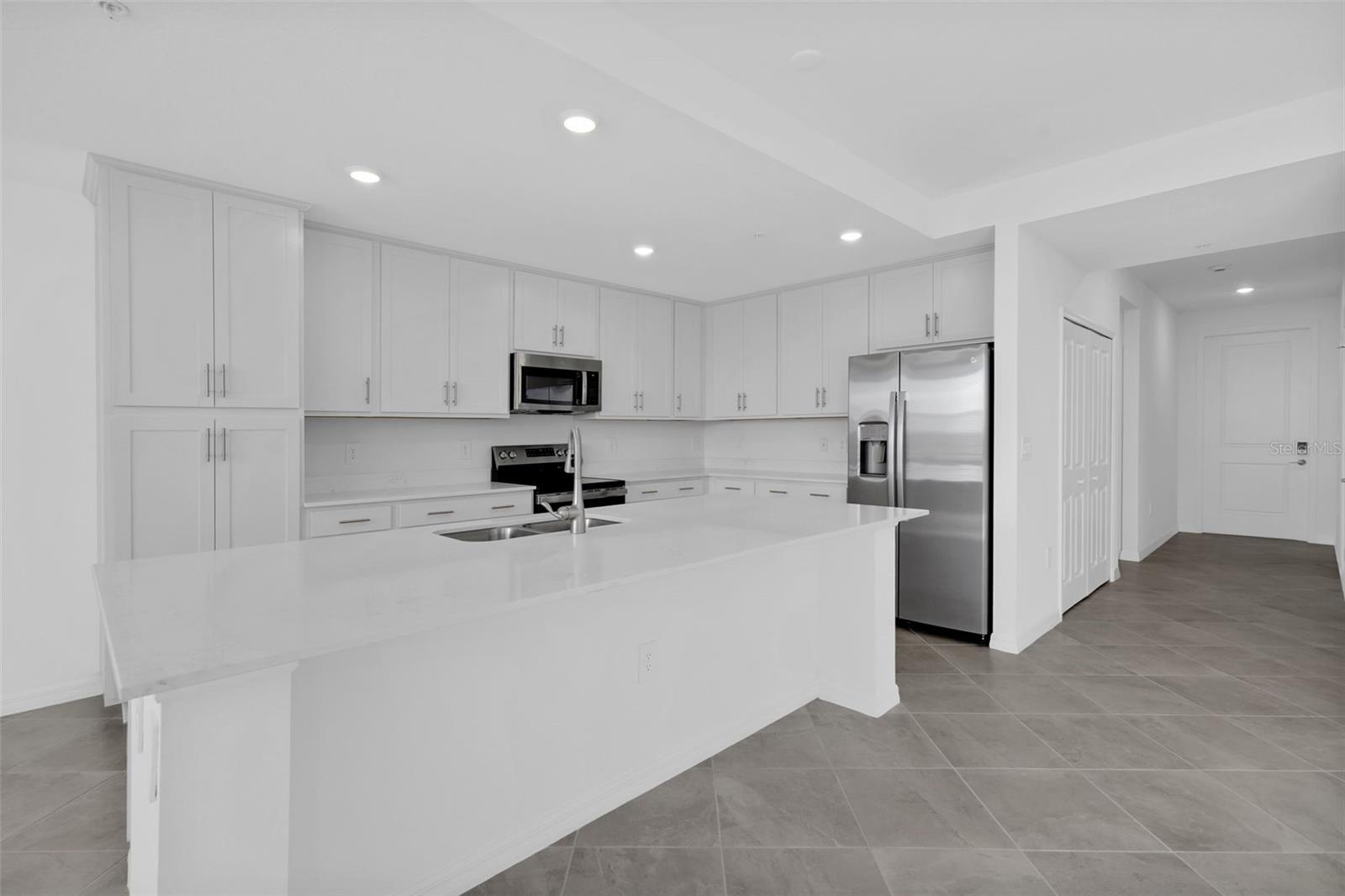 Image 16 of 29 For 17630 Opal Sand Drive 406