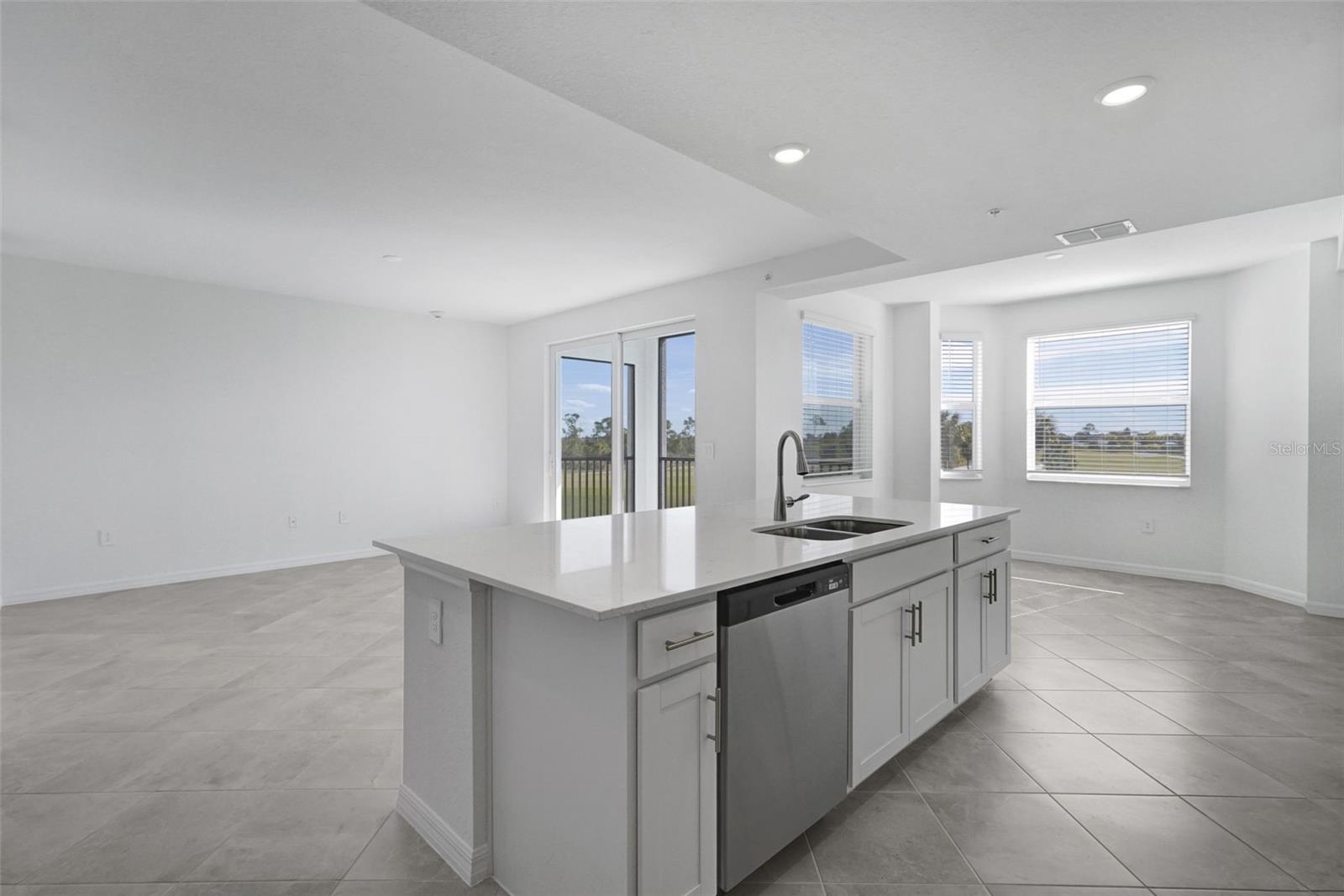 Image 20 of 29 For 17630 Opal Sand Drive 406