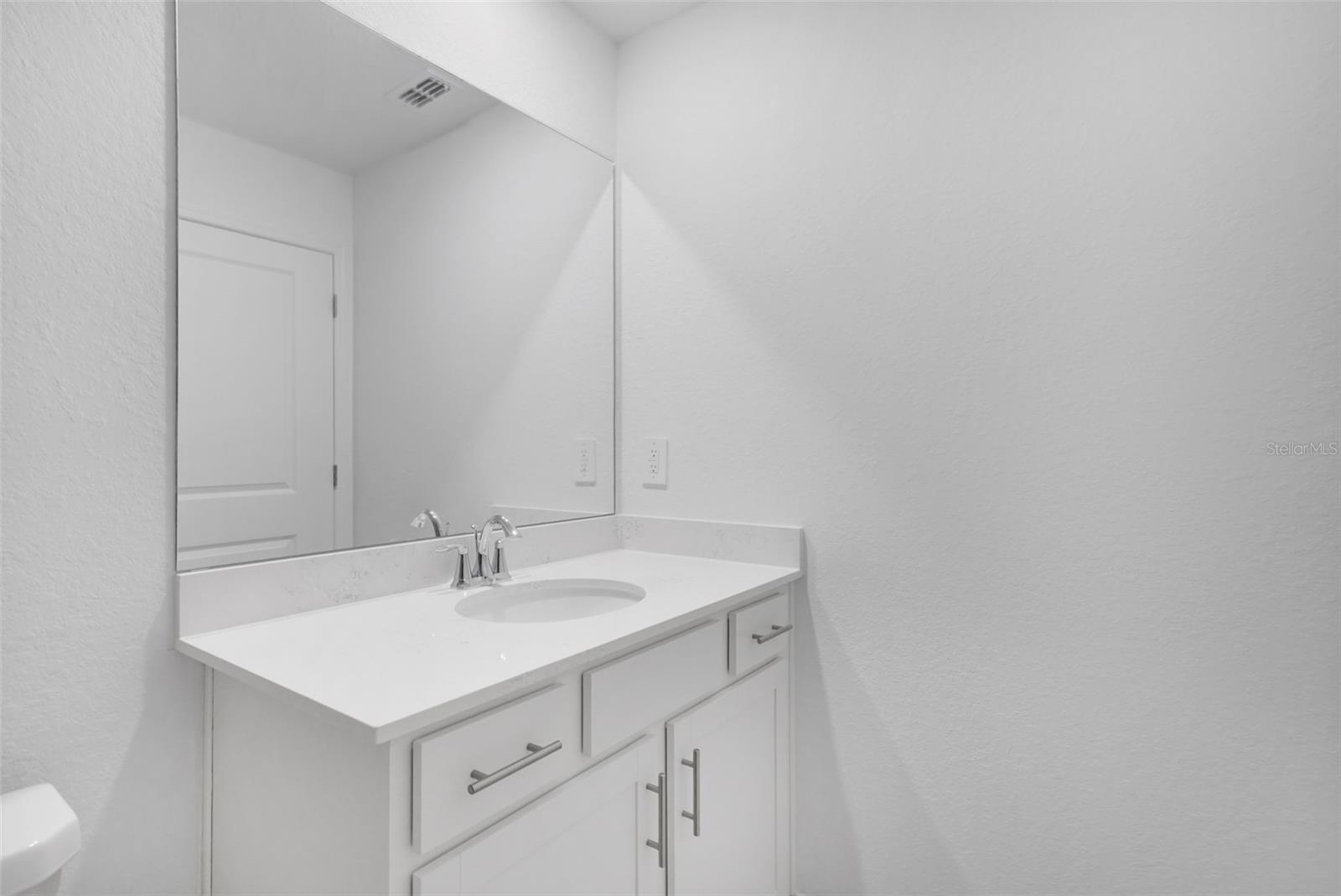 Image 24 of 29 For 17630 Opal Sand Drive 406