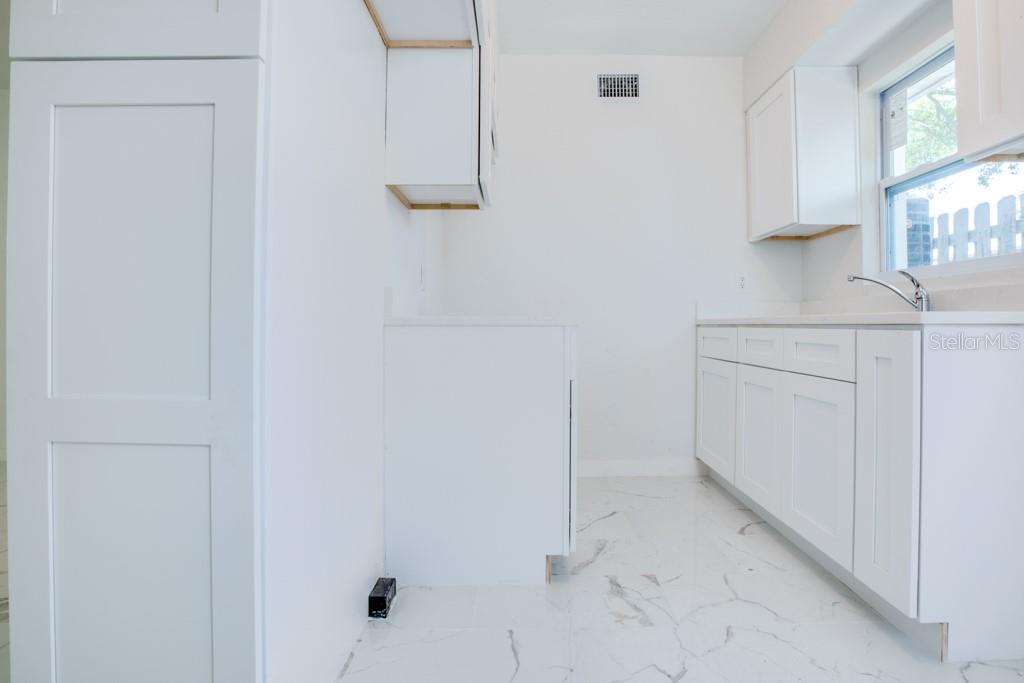 Image 9 of 48 For 80 144th Avenue