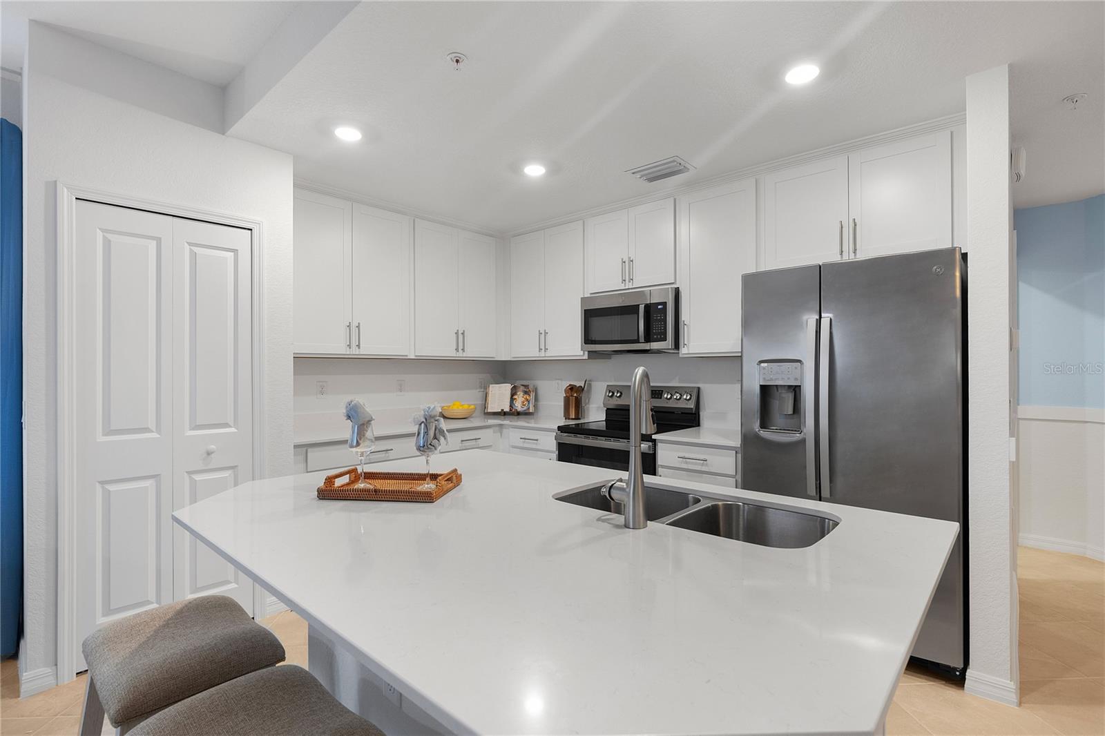 Image 14 of 27 For 17630 Opal Sand Drive 108
