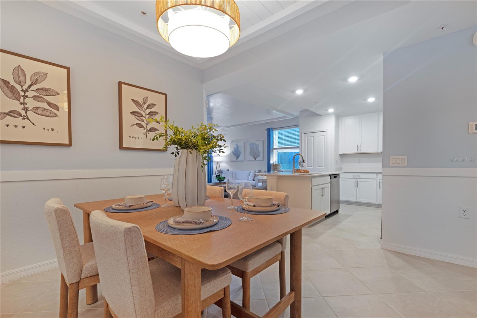 Image 18 of 27 For 17630 Opal Sand Drive 108