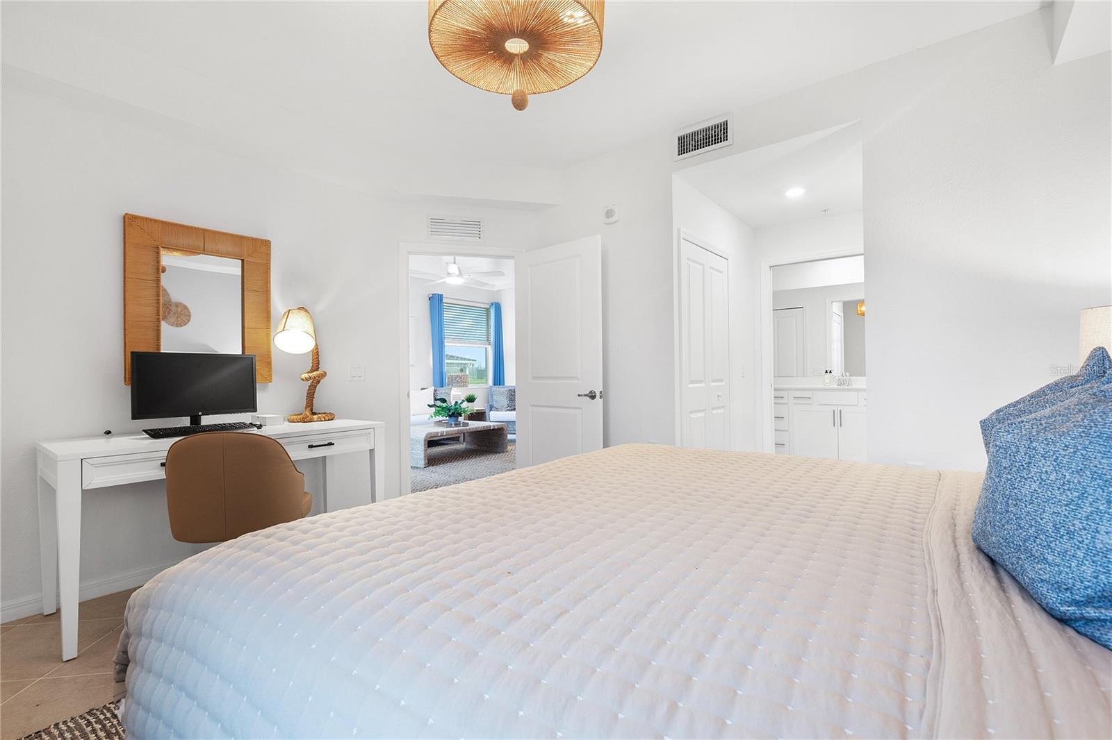 Image 22 of 27 For 17630 Opal Sand Drive 108