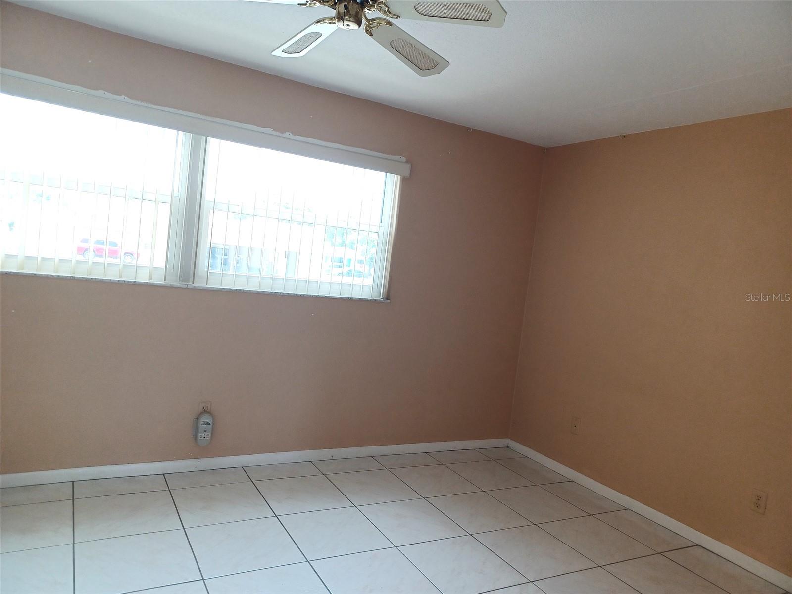 Image 9 of 14 For 2525 Bay Drive B22