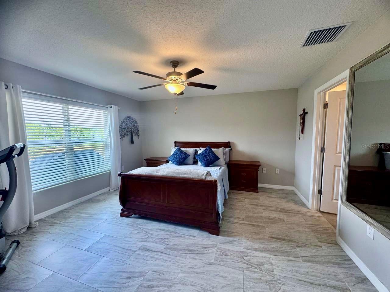 Image 12 of 34 For 16605 Mosaic Oar Drive