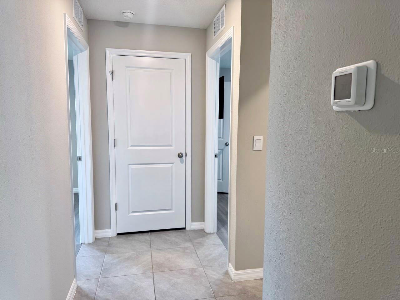 Image 20 of 34 For 16605 Mosaic Oar Drive