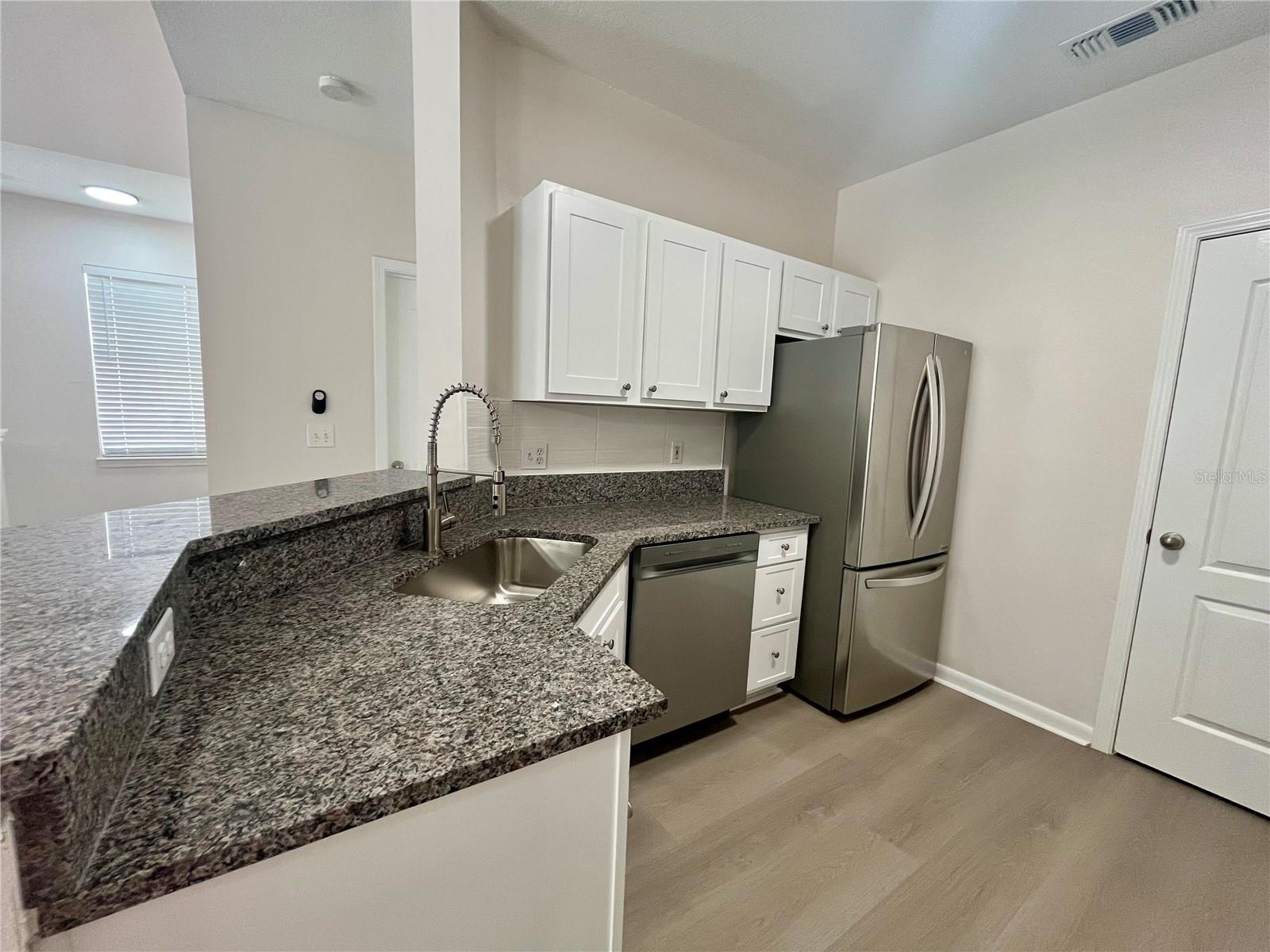 Image 10 of 25 For 18105 Villa Creek Drive