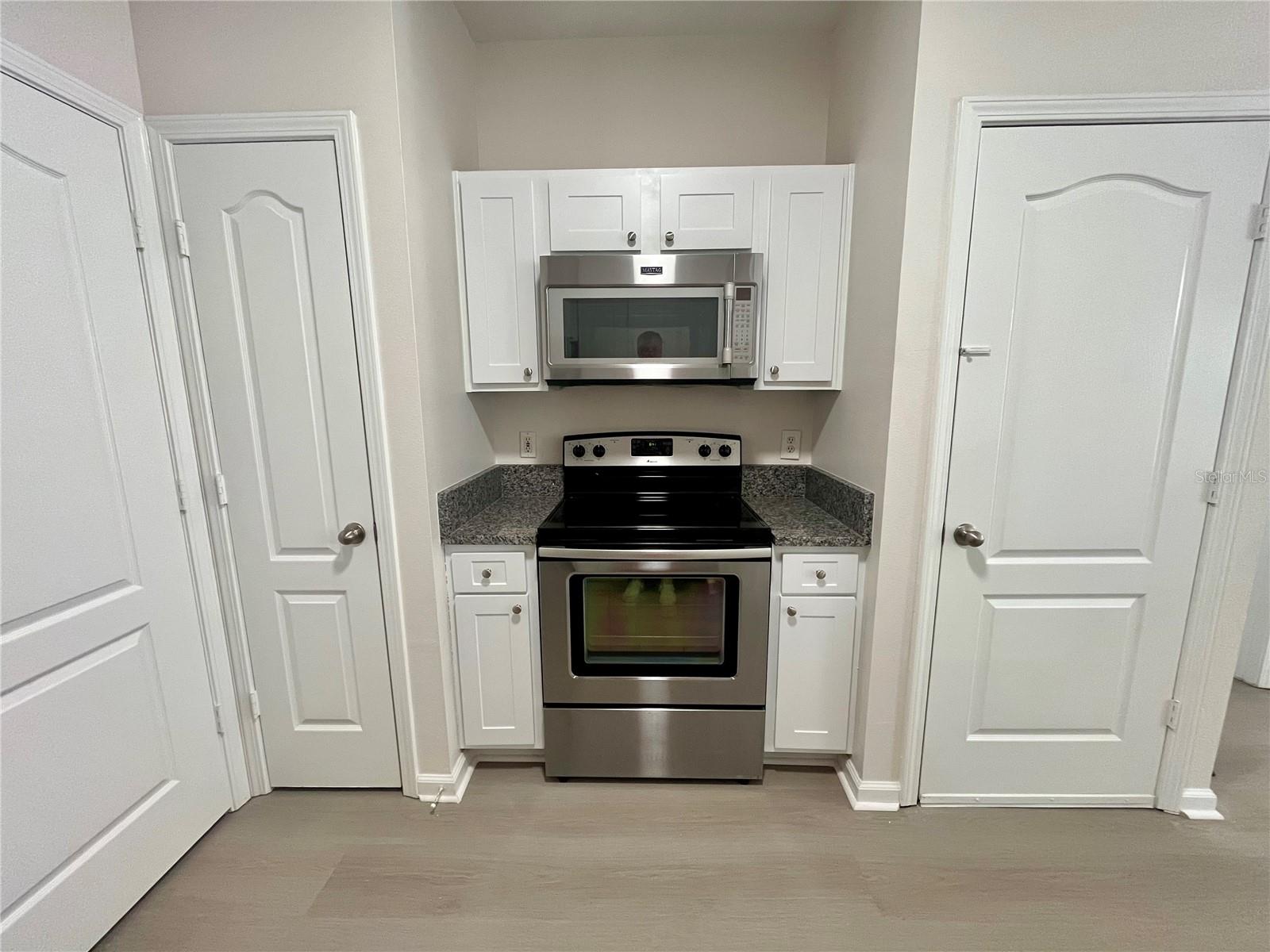 Image 11 of 25 For 18105 Villa Creek Drive