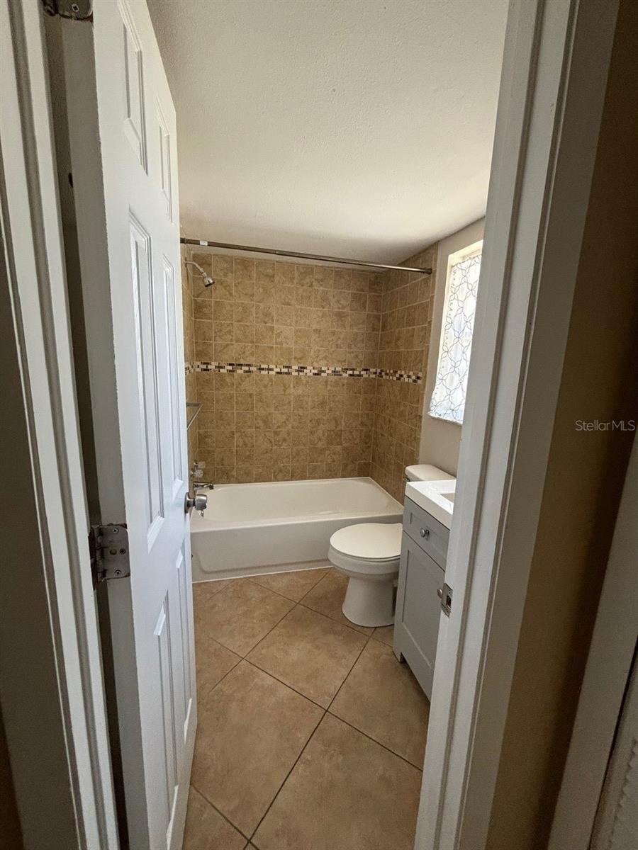 Image 9 of 24 For 5109 Lawnton Court
