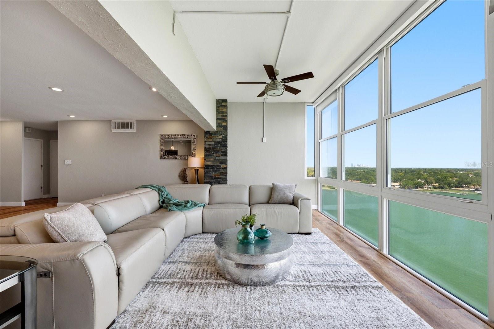 Image 3 of 48 For 7200 Sunshine Skyway Lane S 16g