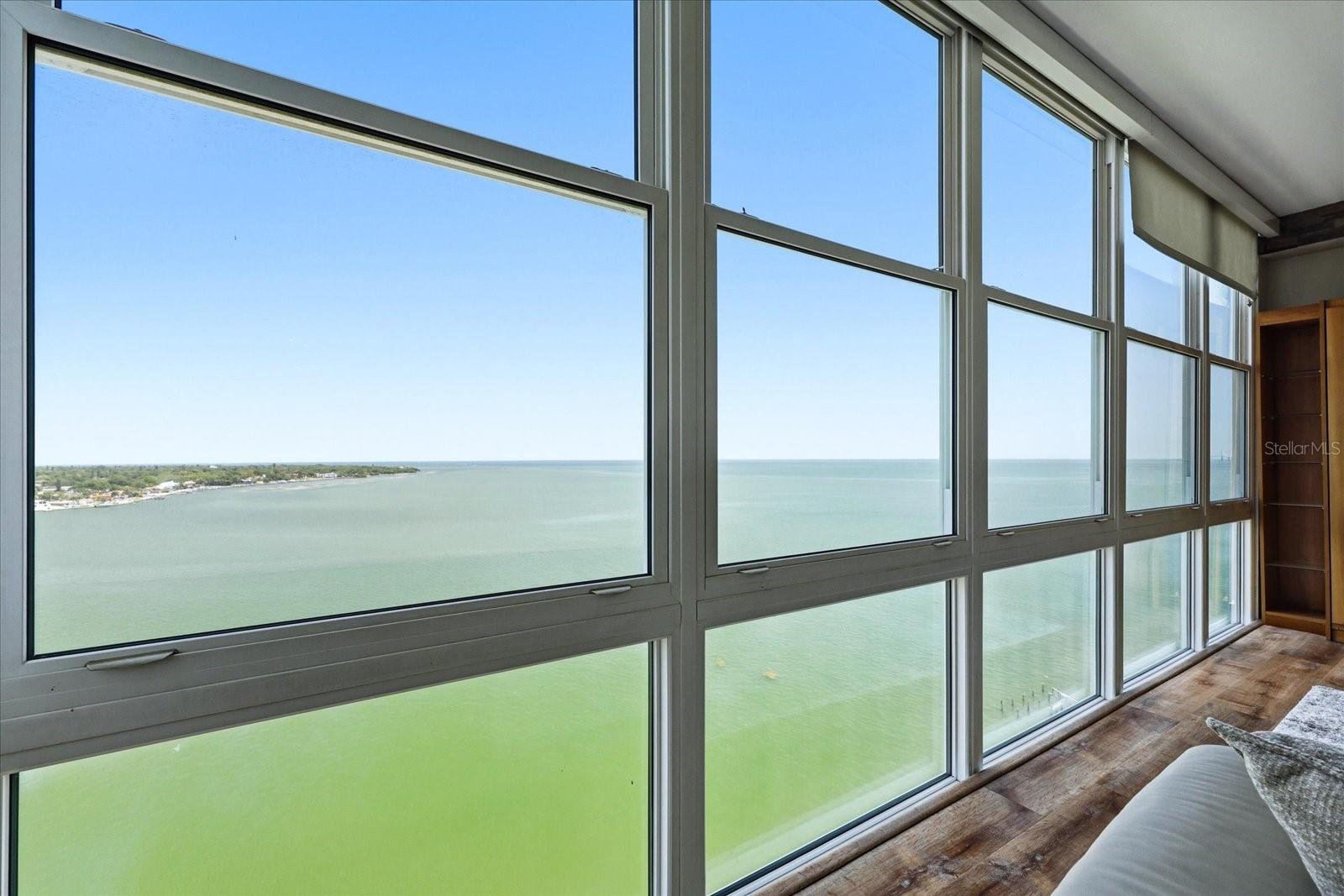 Image 4 of 48 For 7200 Sunshine Skyway Lane S 16g