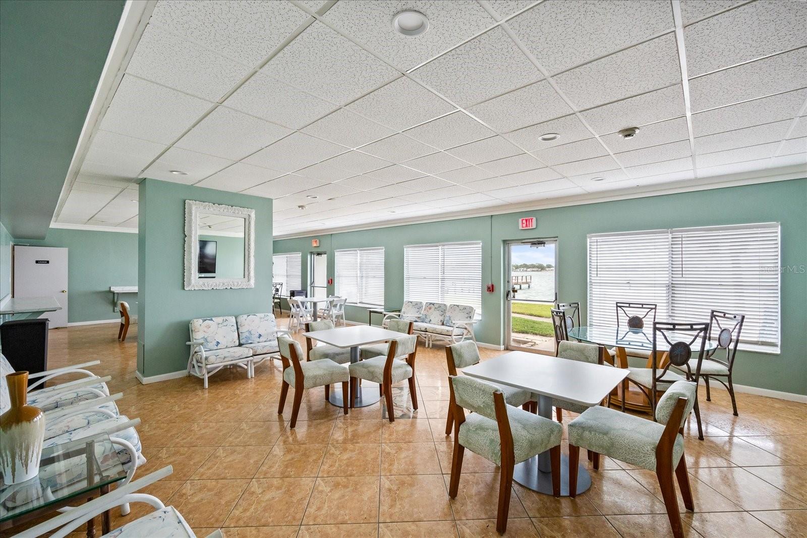 Image 40 of 48 For 7200 Sunshine Skyway Lane S 16g