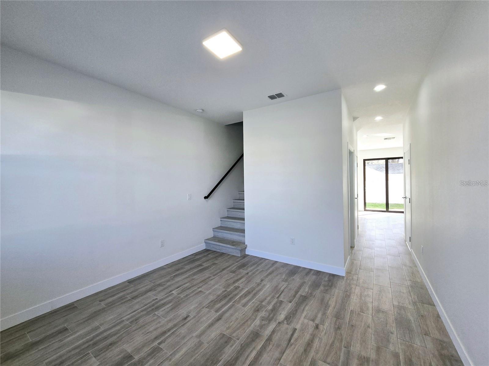 Image 10 of 31 For 7519 Gesualdo Court