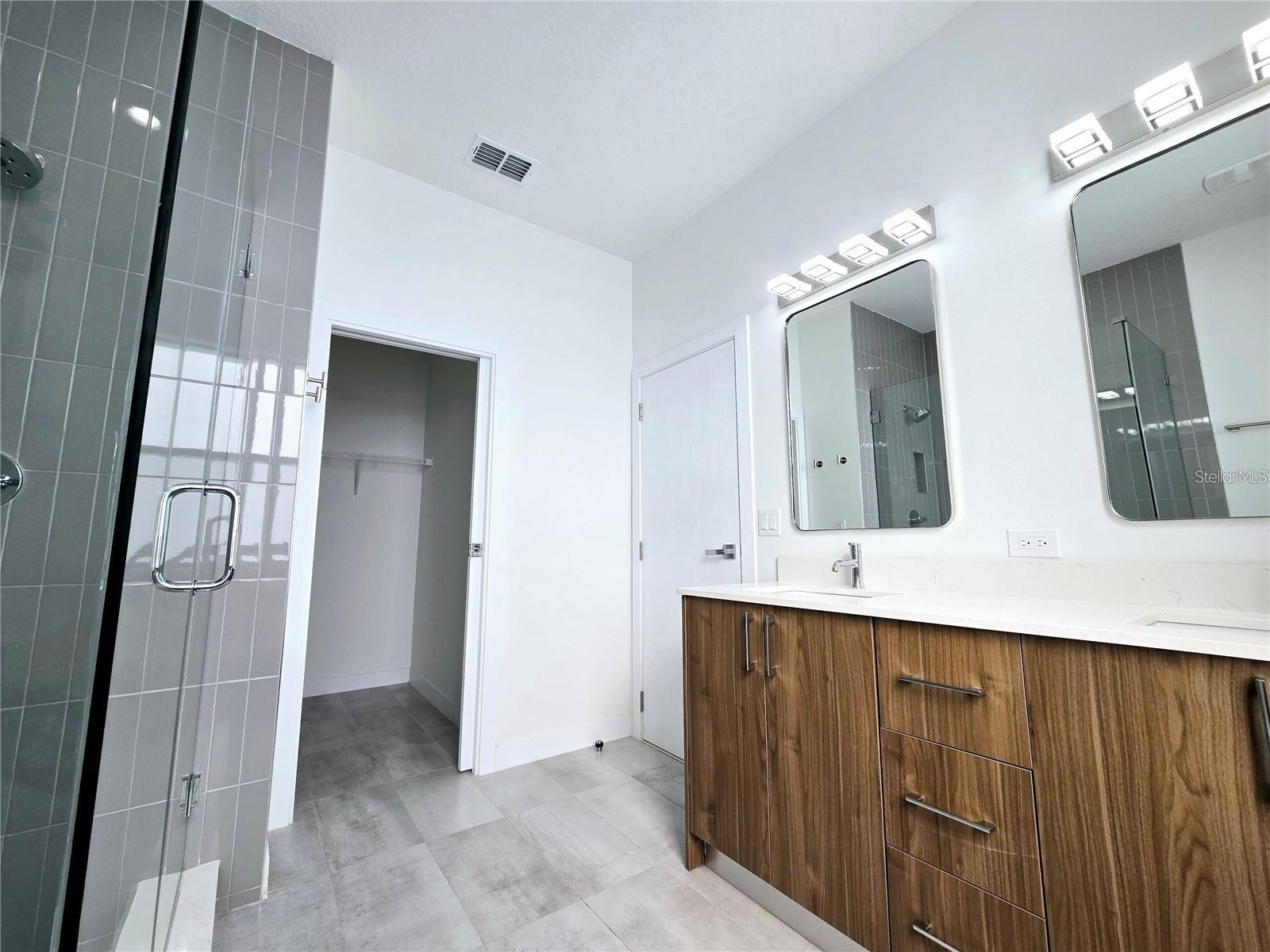Image 17 of 31 For 7519 Gesualdo Court