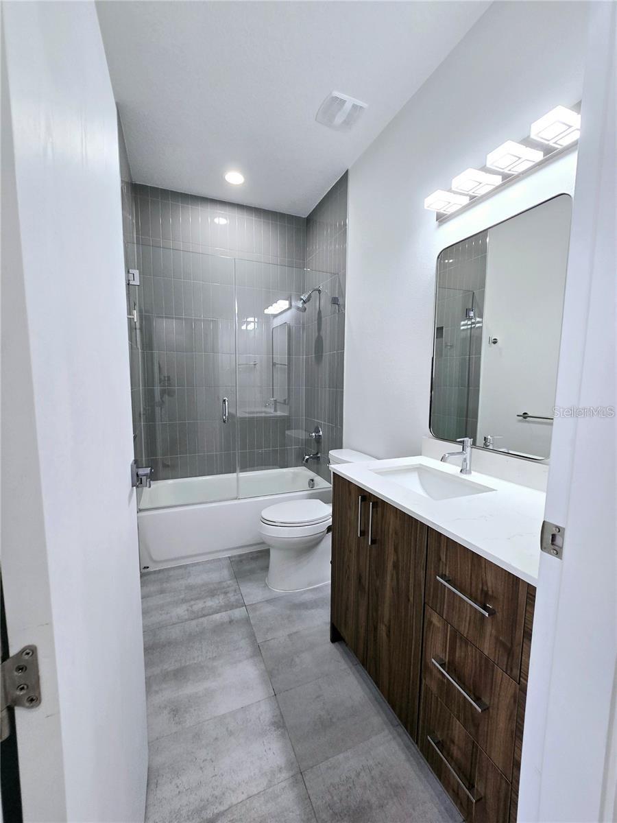 Image 18 of 31 For 7519 Gesualdo Court