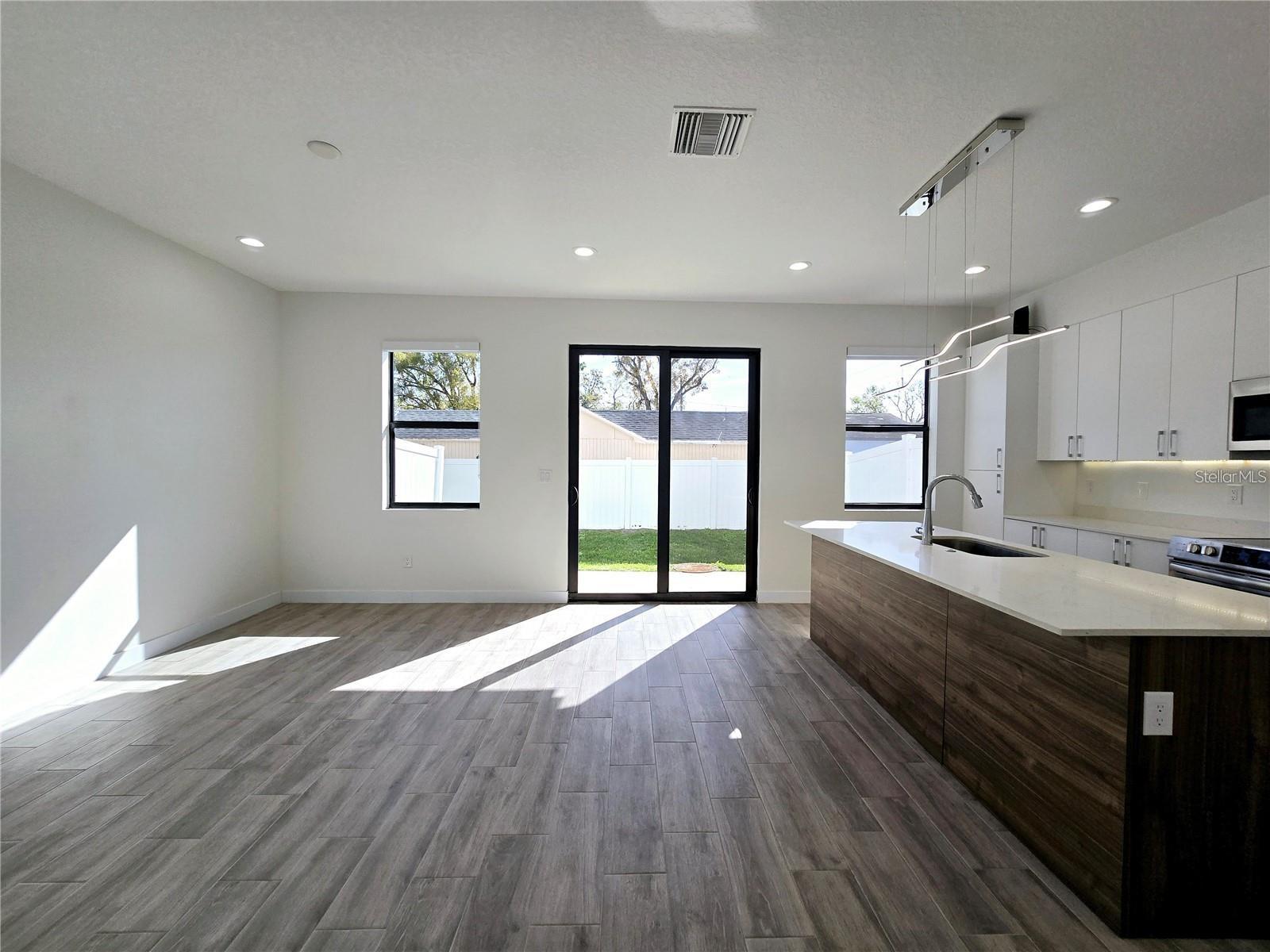 Image 4 of 31 For 7519 Gesualdo Court