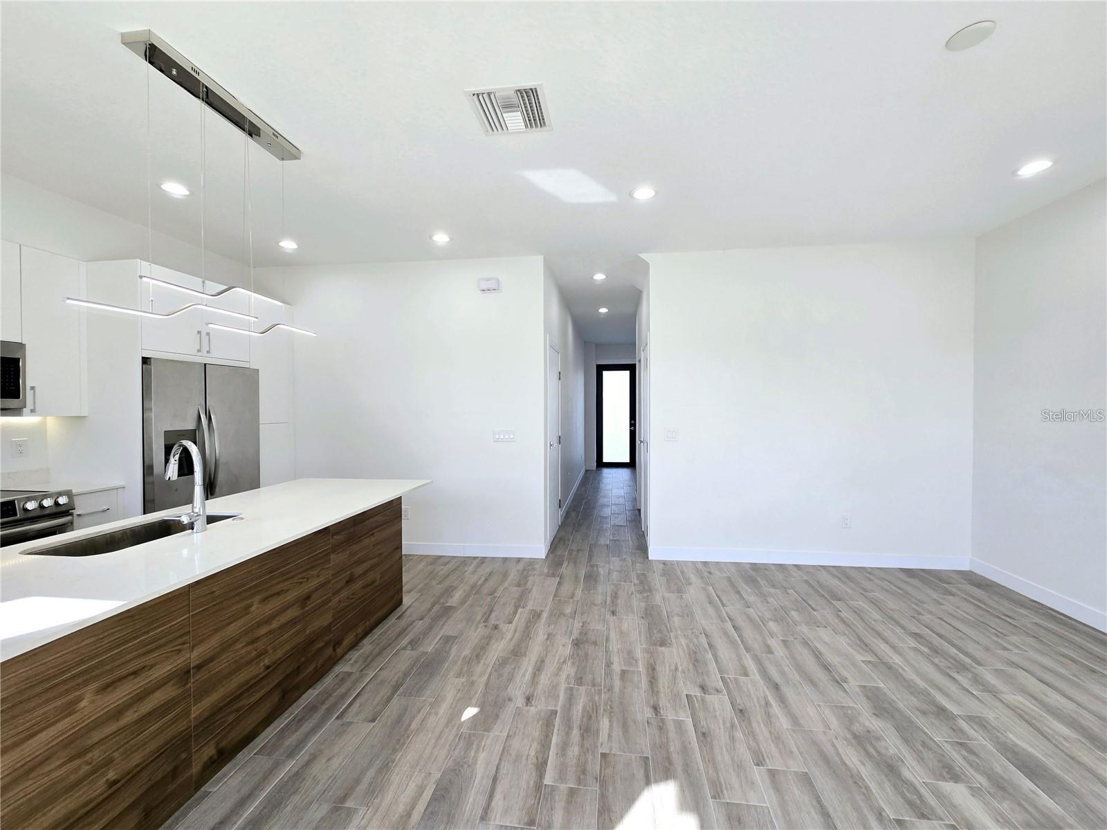 Image 5 of 31 For 7519 Gesualdo Court