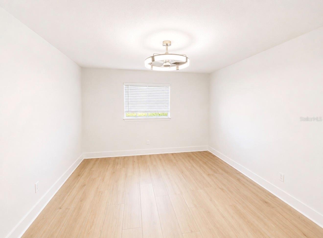 Image 7 of 10 For 200 Country Club Drive 1505