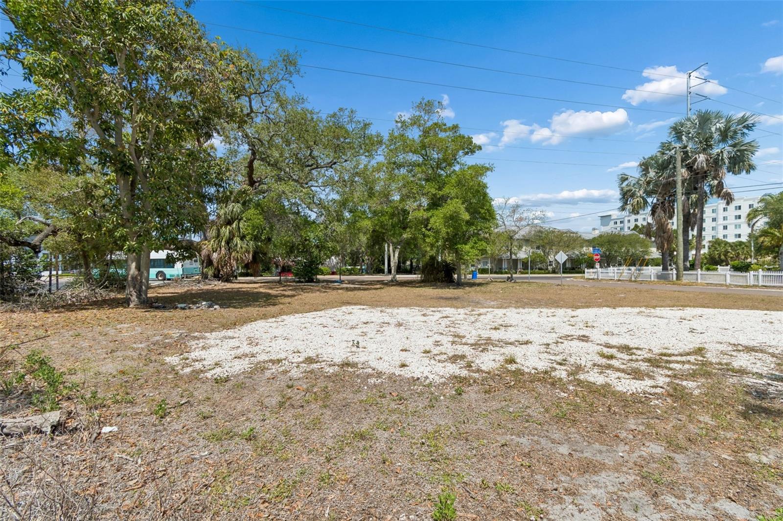 Image 21 of 28 For 1107 Brownell Street
