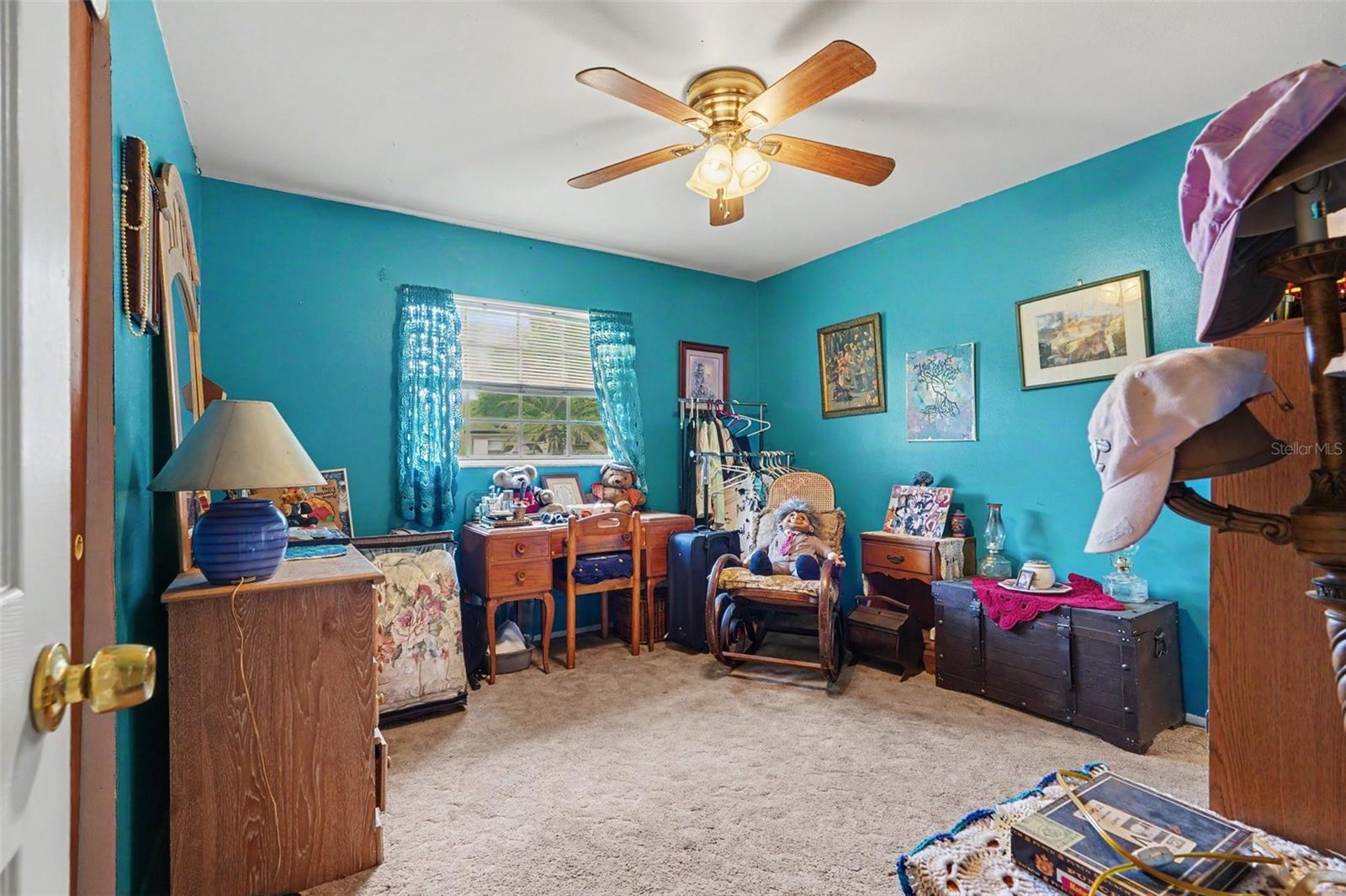 Image 19 of 31 For 618 Young Place