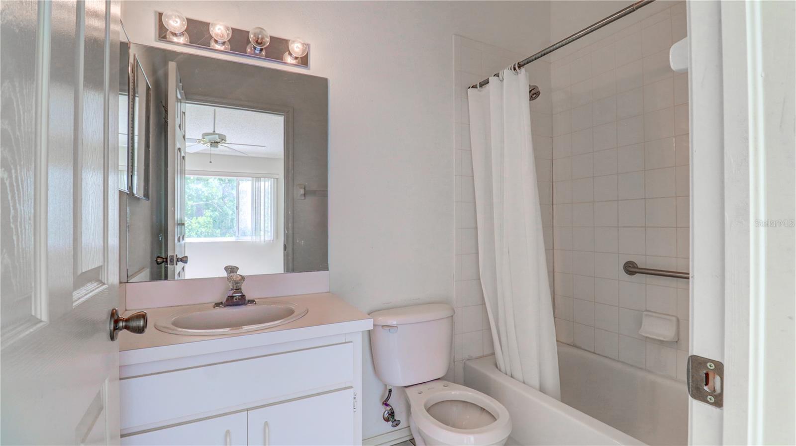 Image 19 of 45 For 12306 Berkeley Square Drive