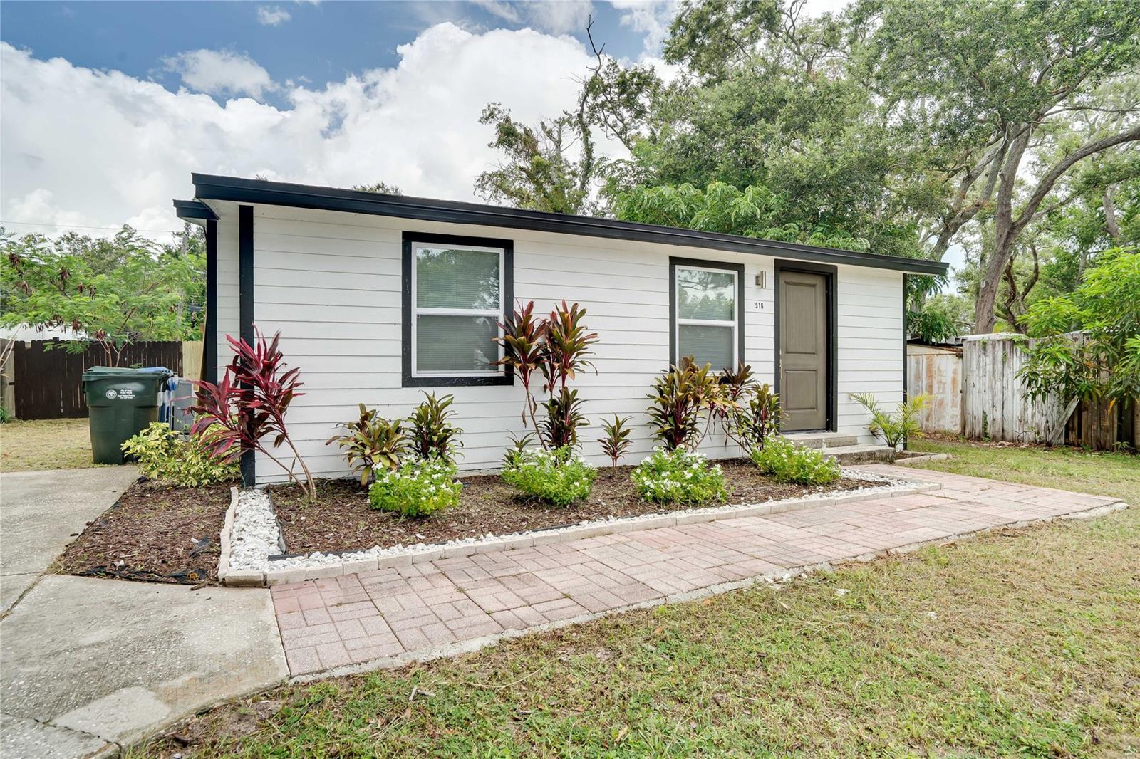 Details for 516 5th Avenue Ne, LARGO, FL 33770