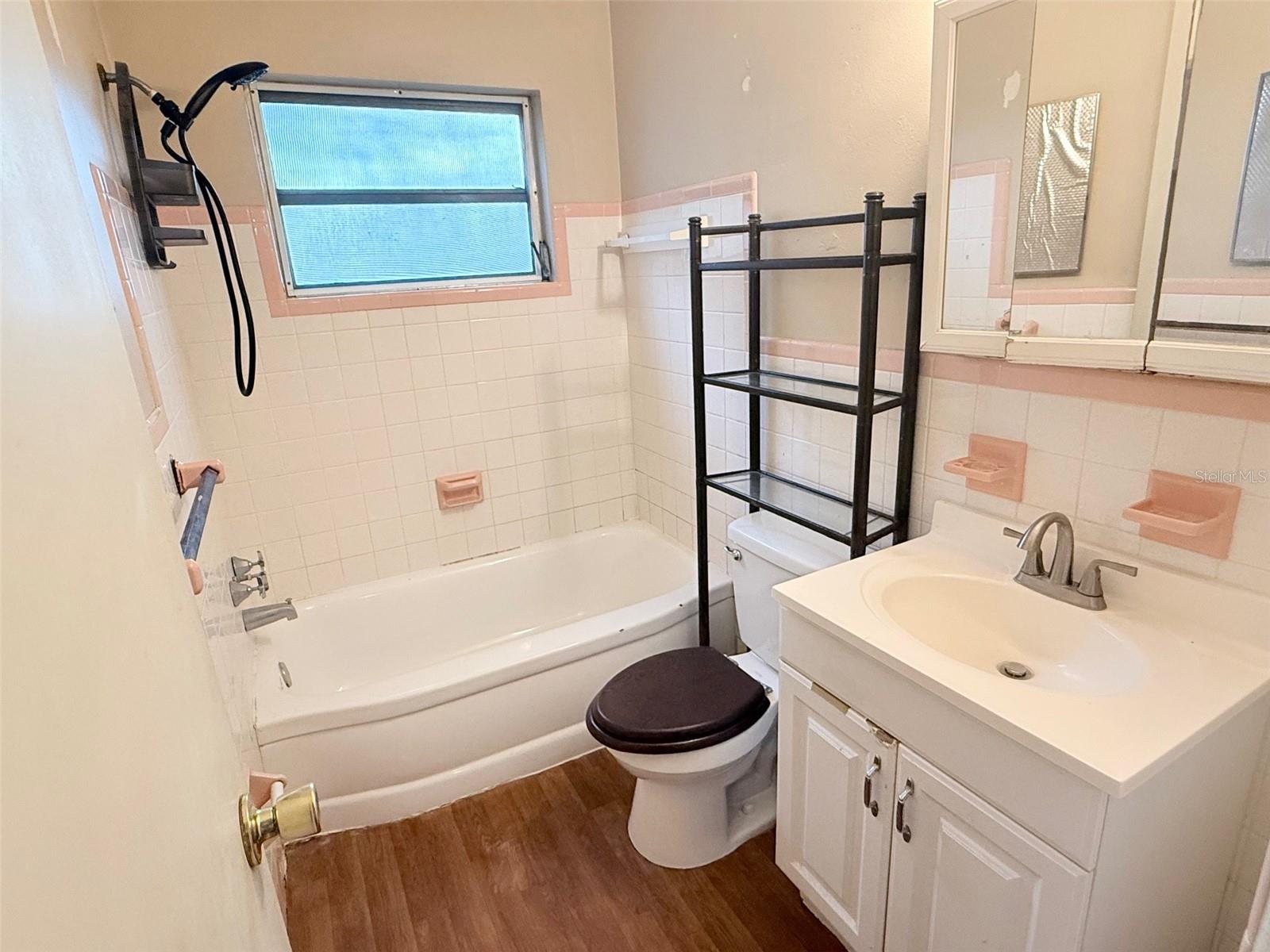 Image 13 of 21 For 1650 30th Avenue N