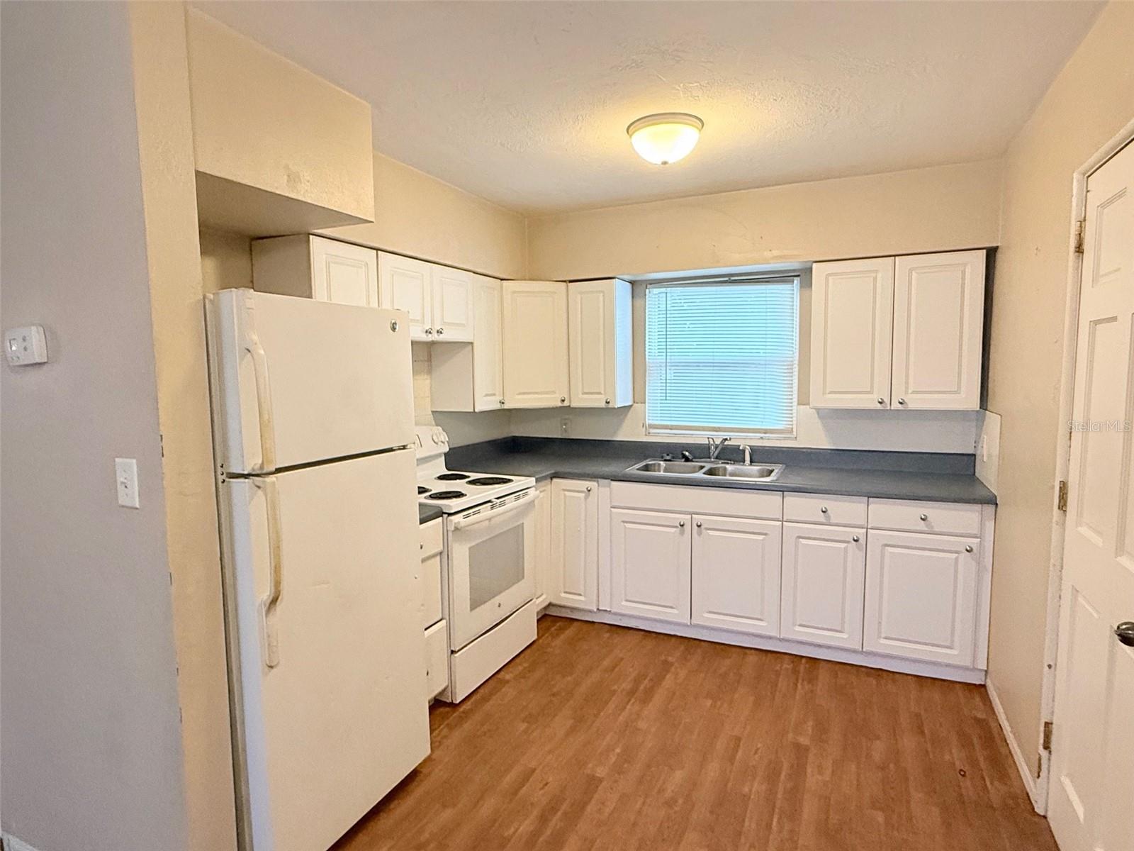 Image 6 of 21 For 1650 30th Avenue N