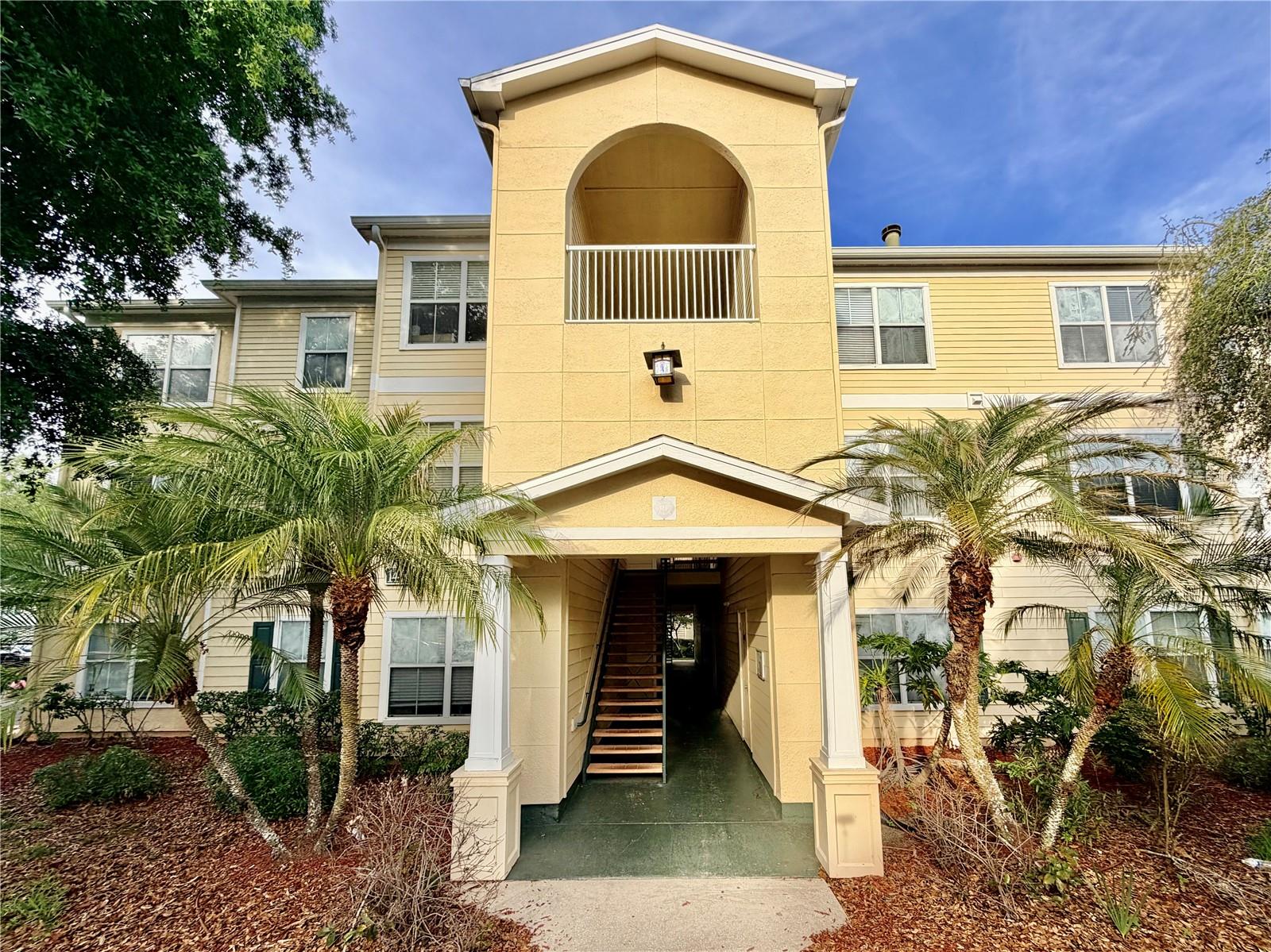 Details for 18111 Bridle Bit Lane, TAMPA, FL 33647