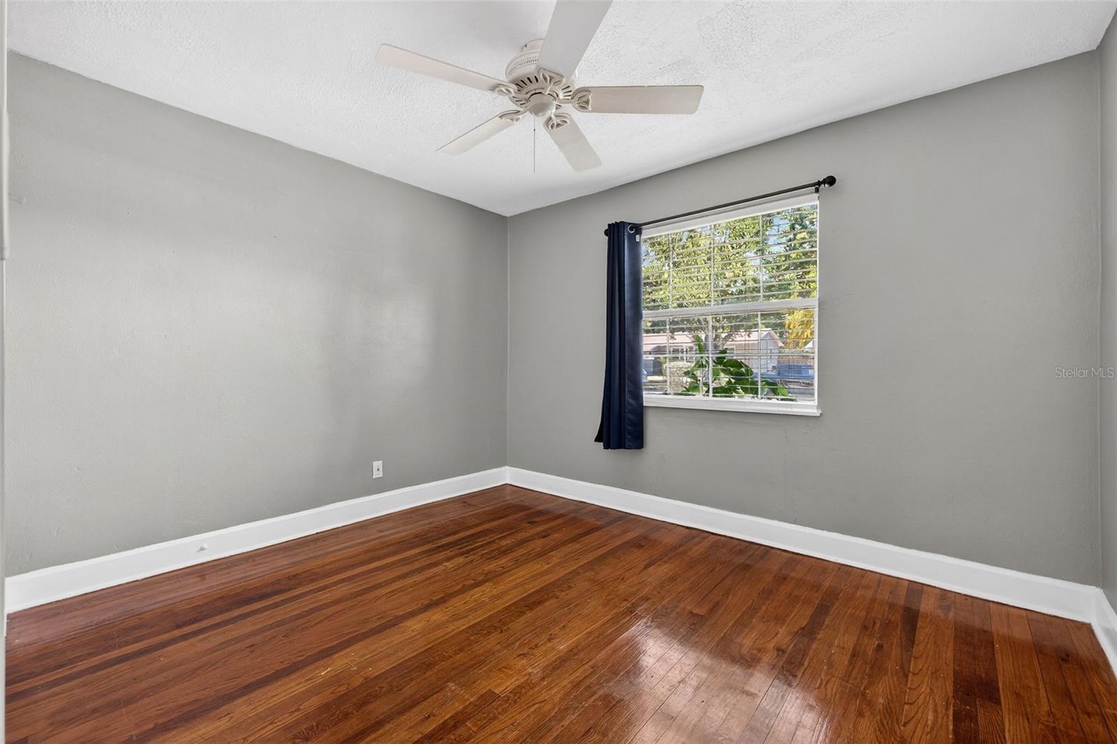 Image 13 of 40 For 4925 2nd Avenue S