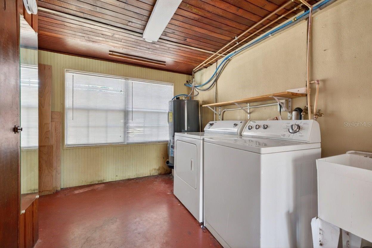 Image 33 of 40 For 4925 2nd Avenue S