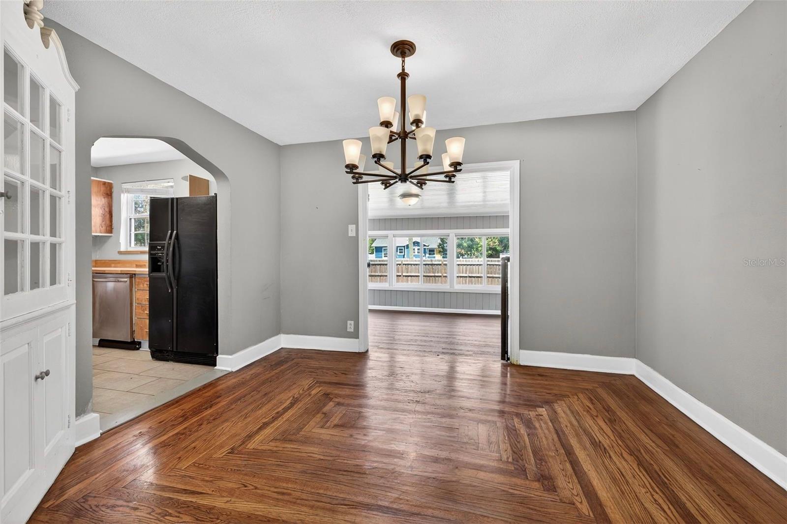 Image 7 of 40 For 4925 2nd Avenue S