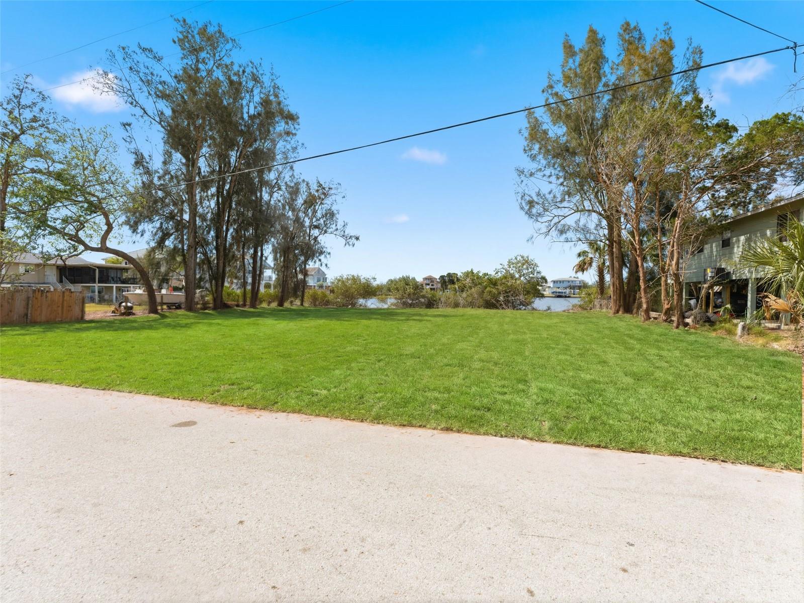 Image 11 of 18 For 6646 Seaview Boulevard