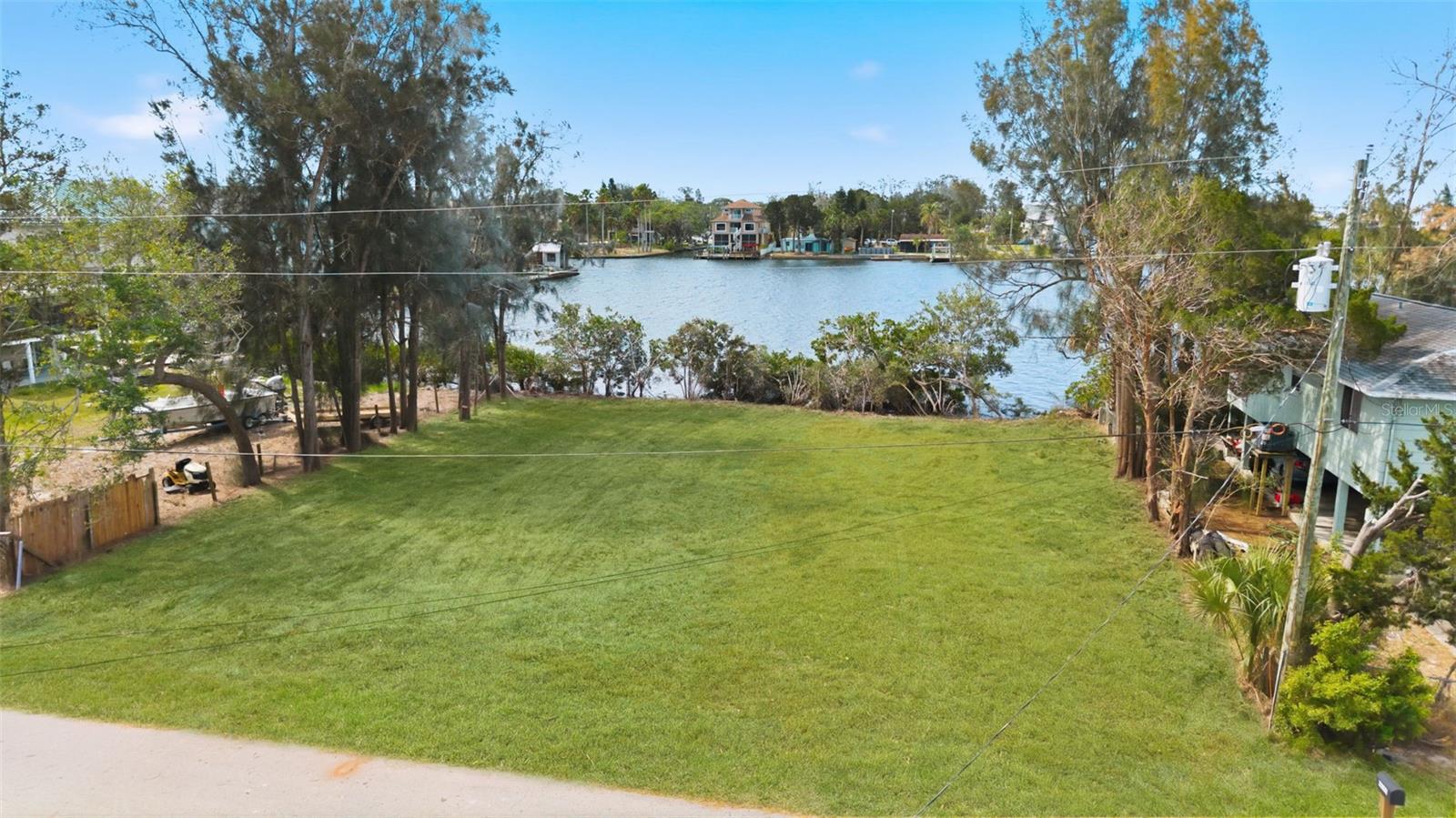 Image 16 of 18 For 6646 Seaview Boulevard