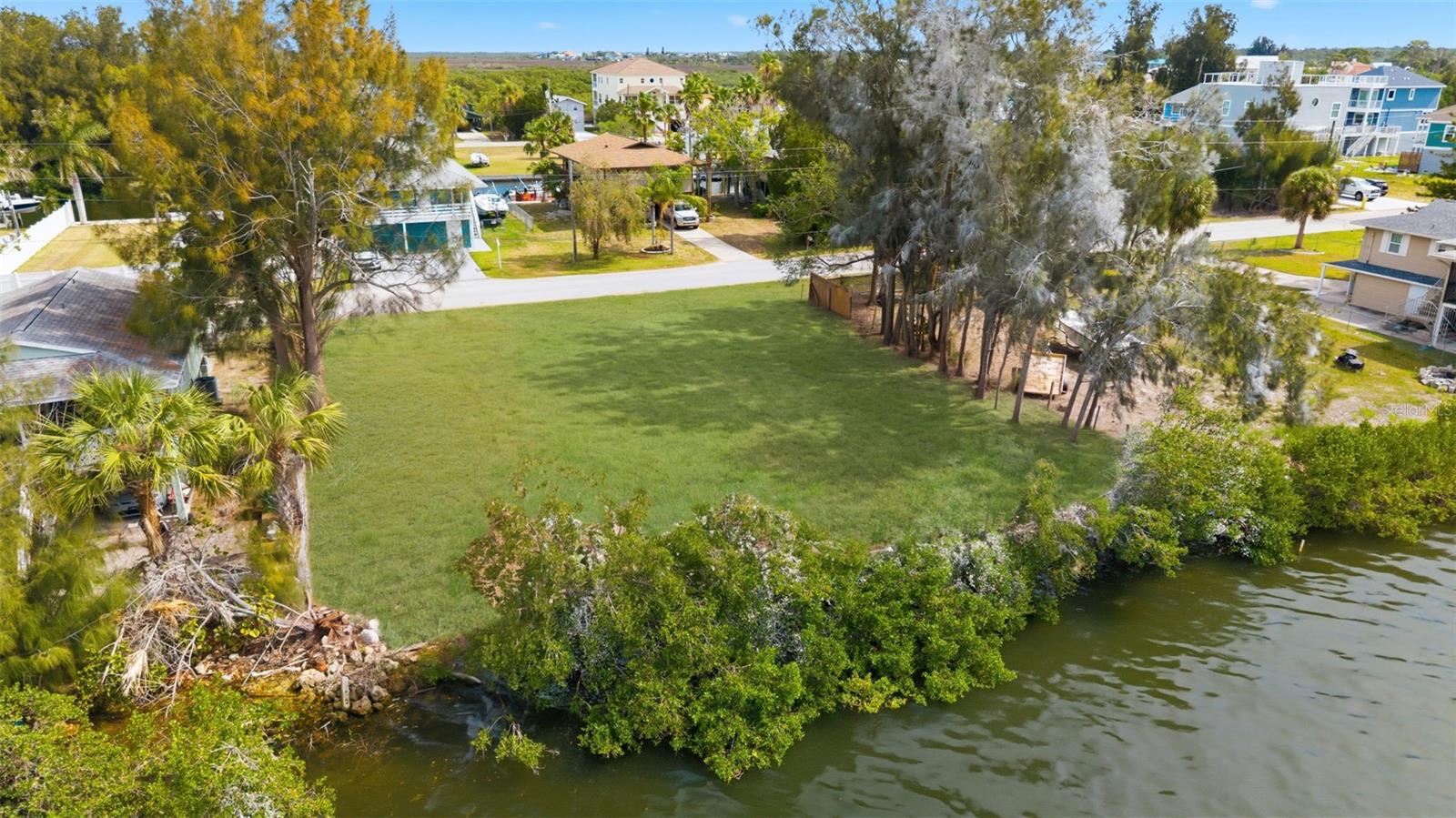Image 17 of 18 For 6646 Seaview Boulevard