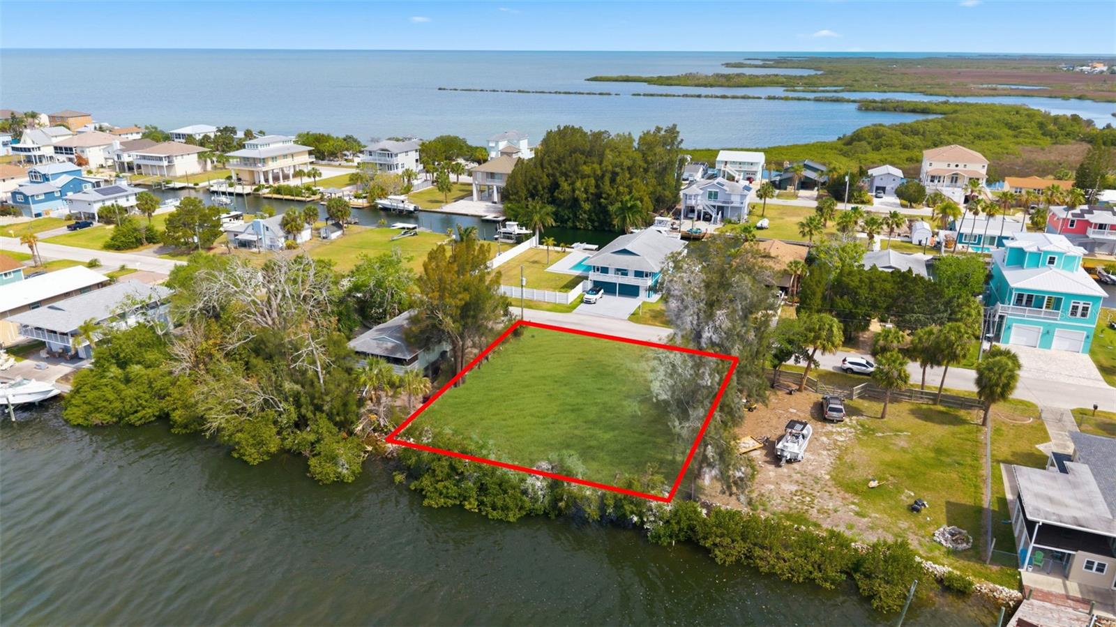 Image 4 of 18 For 6646 Seaview Boulevard
