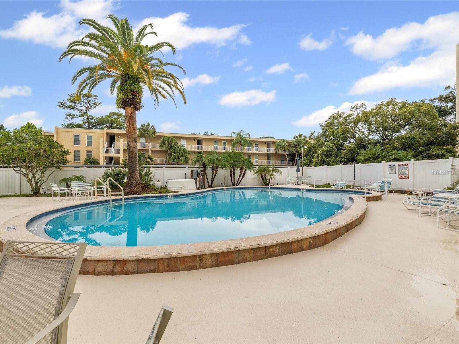 Image 4 of 7 For 225 Country Club Drive 1604