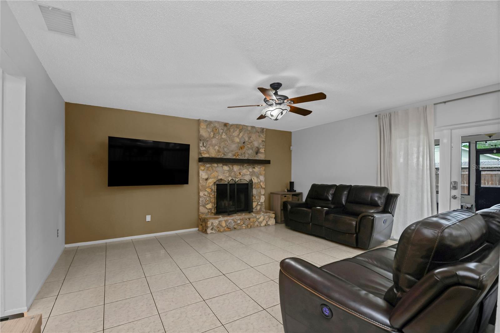 Image 11 of 45 For 1304 Ortega Street