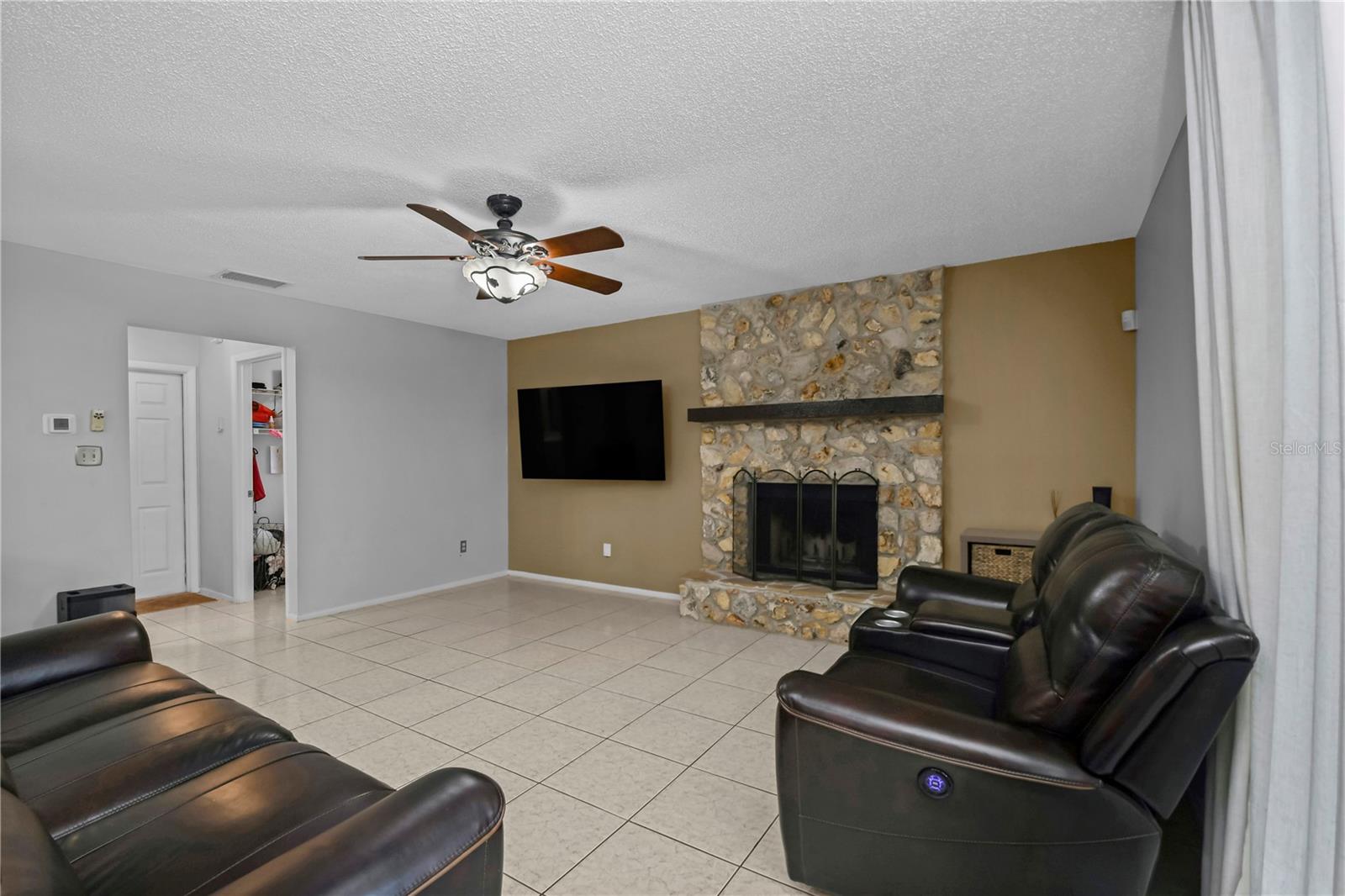 Image 13 of 45 For 1304 Ortega Street