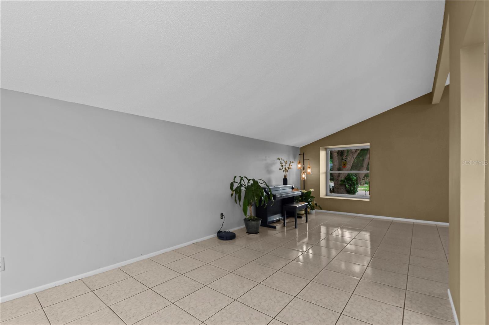 Image 7 of 45 For 1304 Ortega Street