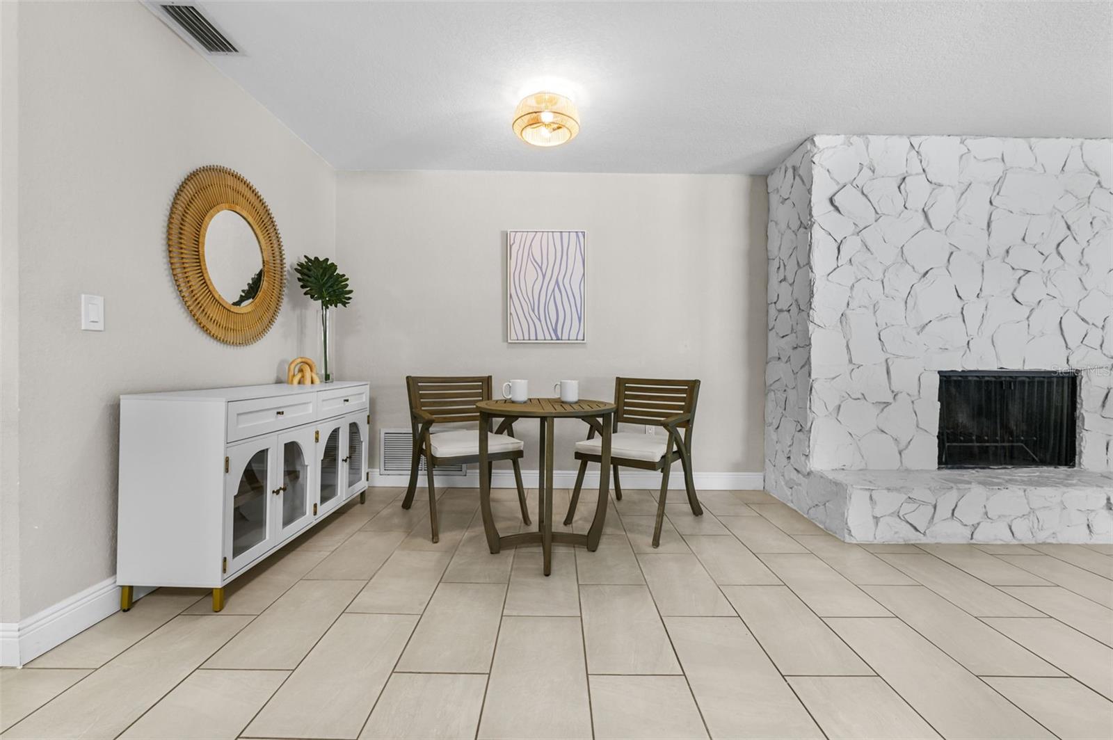 Image 15 of 47 For 10656 Frances Lane