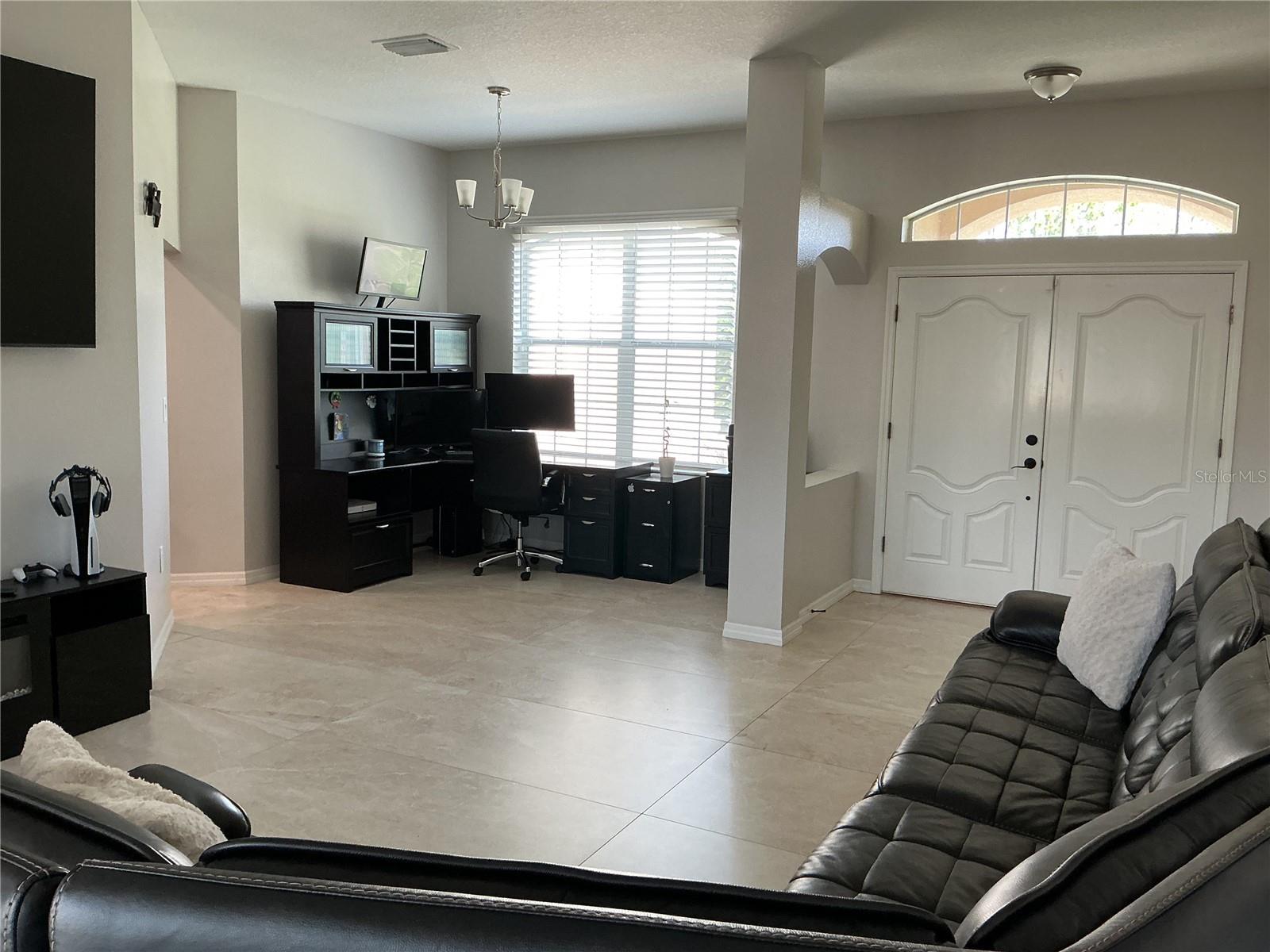 Image 11 of 56 For 13262 Crowell Road