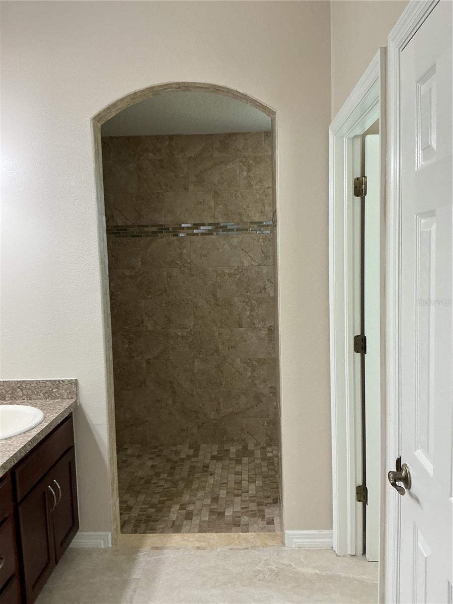 Image 24 of 56 For 13262 Crowell Road