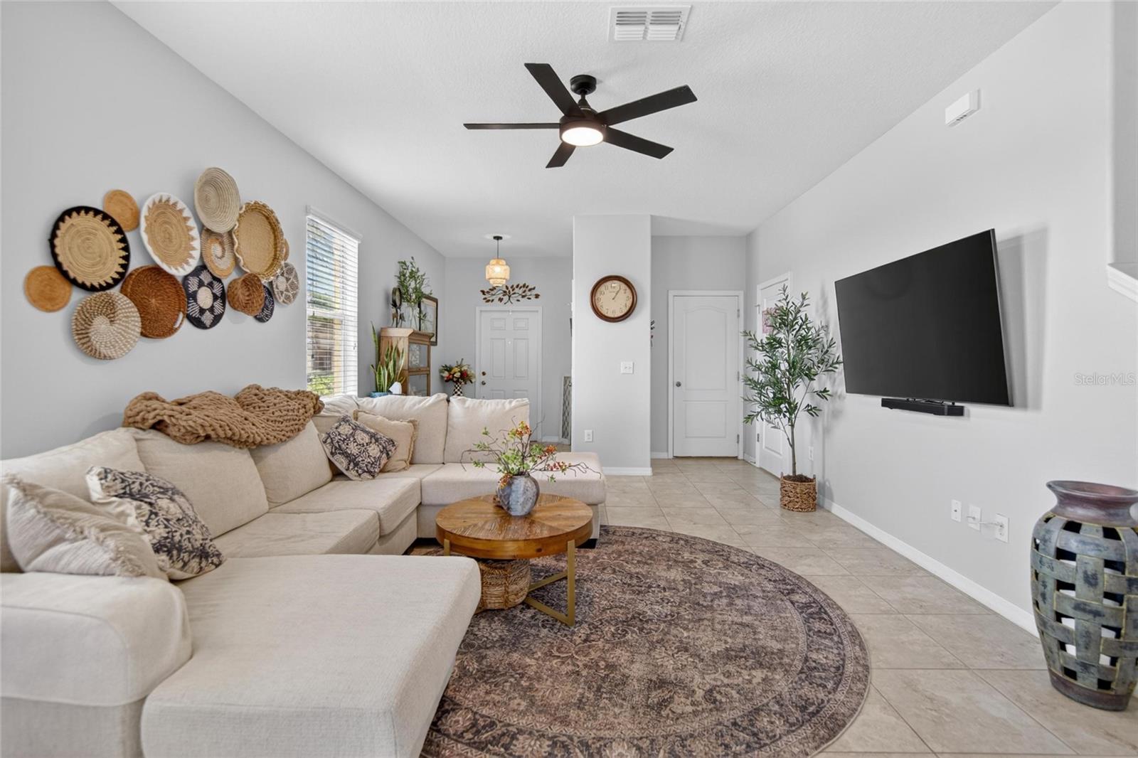 Image 10 of 39 For 12944 Utopia Gardens Way