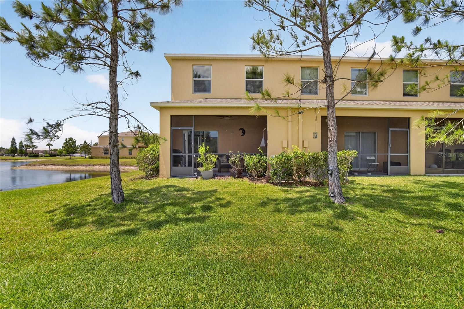 Image 34 of 39 For 12944 Utopia Gardens Way